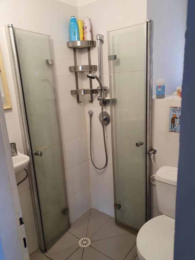 Auberge de jeunesse Bu93 *